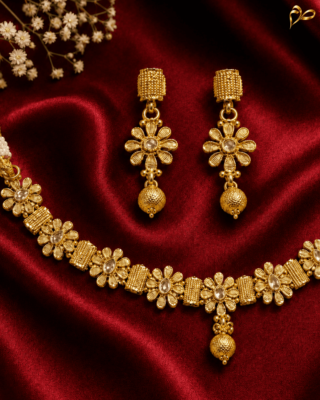 Kundan and Meenakari jewellery on display