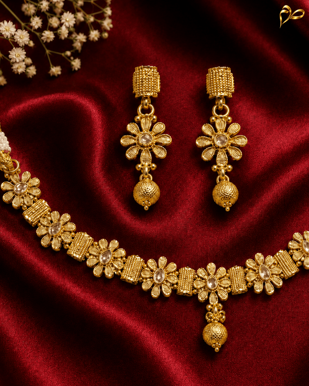 Kundan and Meenakari jewellery on display